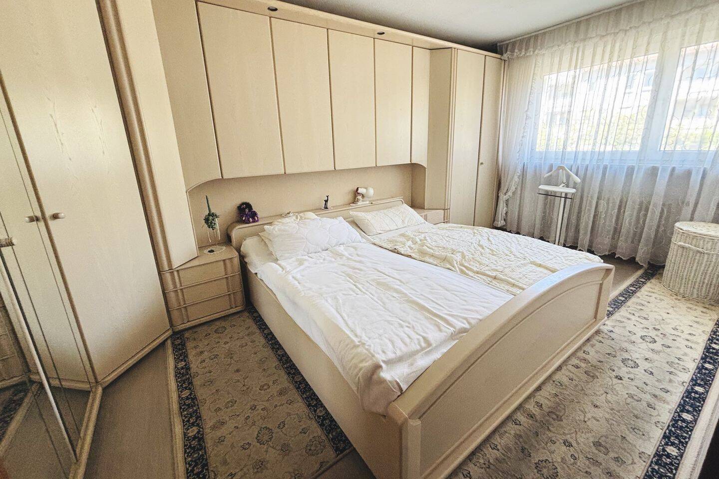 Freie 2-Zimmer-Wohnung mit Balkon und Garage in Bad Cannstatt – 70376 Stuttgart – Vorschaubild 5