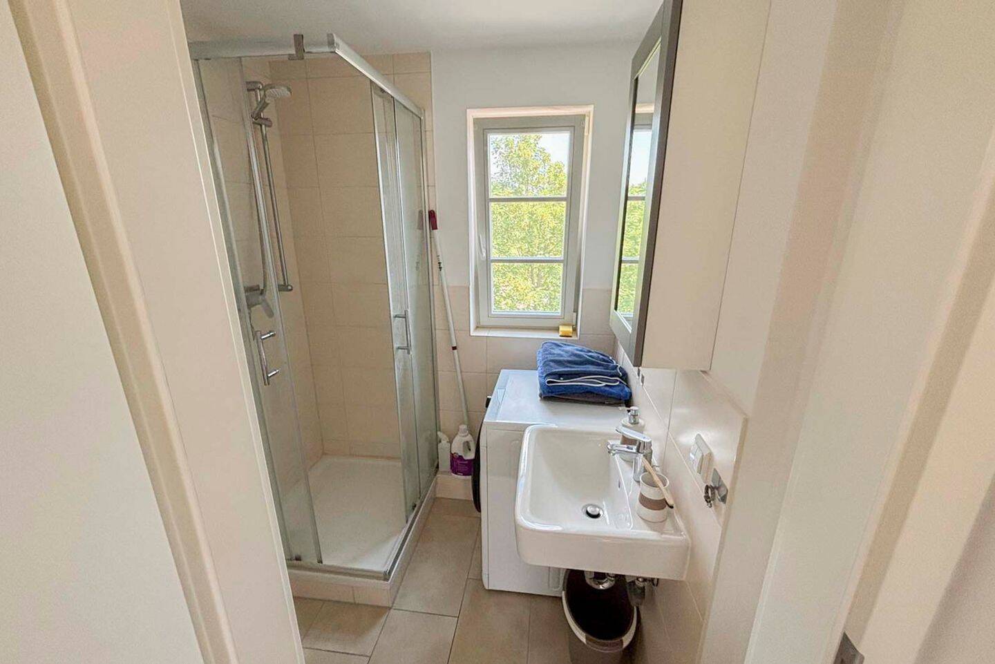 Greifen Sie zu! Gepflegte Dachgeschosswohnung – 4435 Schkeuditz – Vorschaubild 4