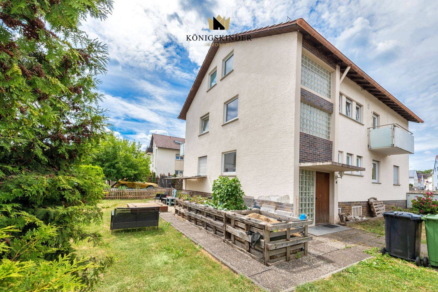 Top-modern & zentral: Helle 3-Zi Wohnung mit Terrasse, 2 Balkonen und PKW-Stellplatz (Bezugsfertig) – 70439 Stuttgart – Vorschaubild 3