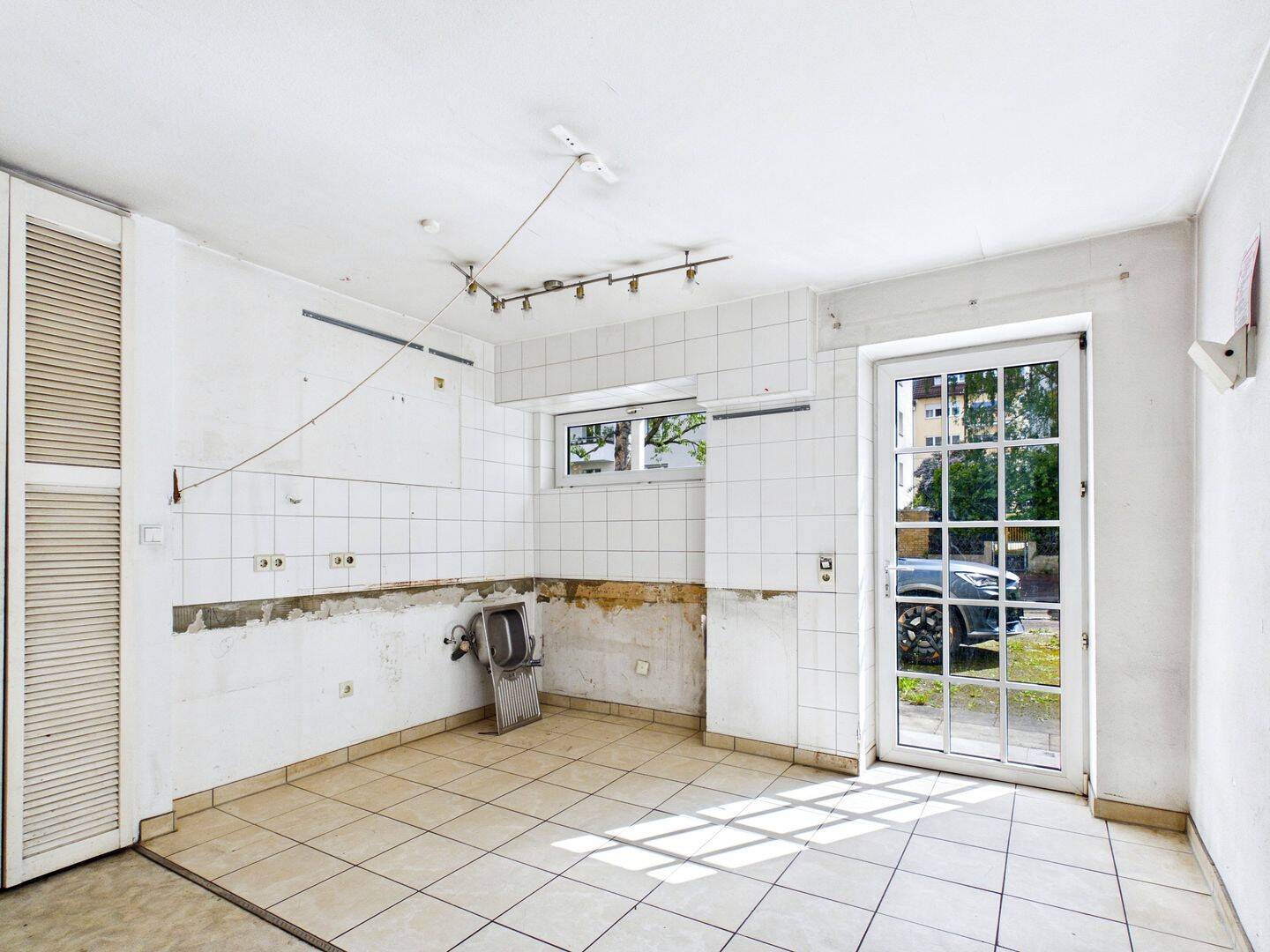Barrierefrei im Lehen! 3-Zimmer-Wohnung zum Selbstgestalten mit zwei Parkplätzen in Stuttgart-Süd – 70180 Stuttgart – Vorschaubild 4