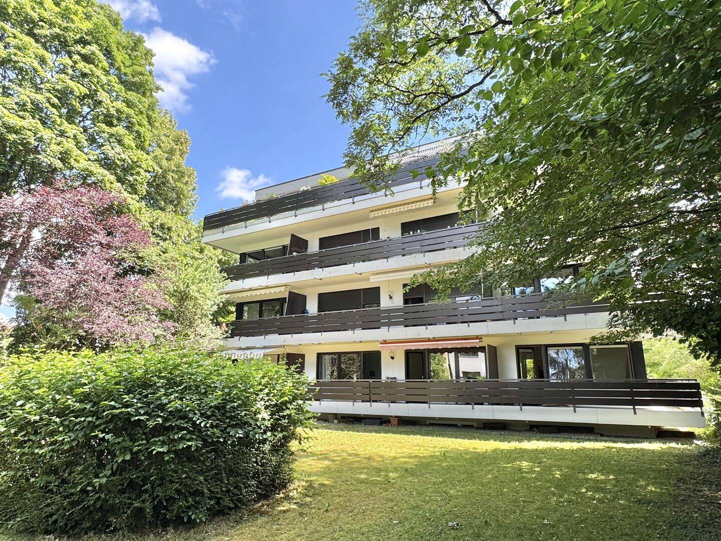 Solln – Ruhige 2-Zi.-Whg. – 66 qm, Westbalkon, herrlicher Blick ins Grüne – Sofort beziehbar ! – 81477 München – Vorschaubild 3