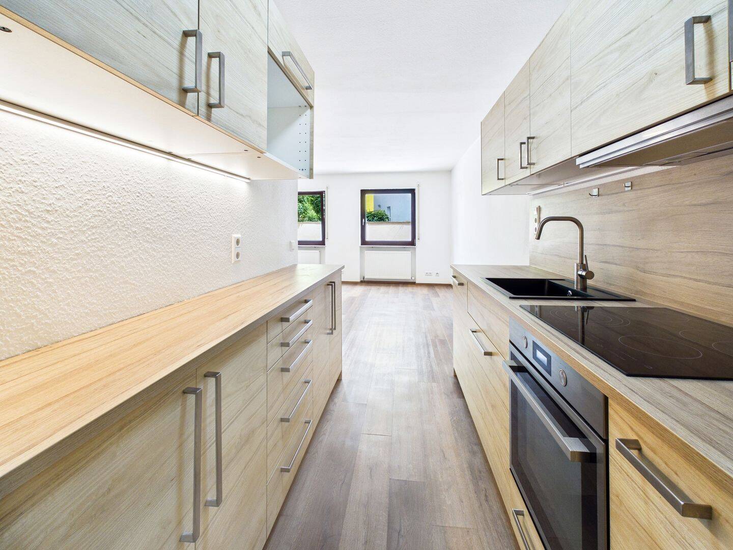 Bad Cannstatt mal anders: 3-Zimmer Wohnung mit Terrasse und außergewöhnlichem Gewölbekeller – 70376 Stuttgart – Vorschaubild 4