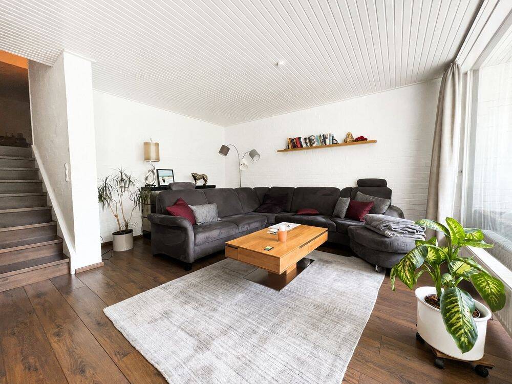 erstklassig geschnittene 3-4 Zimmer-Wohnung (Split-Level) mit eigener Gartenfläche in Sackgassenlage – 22399 Hamburg – Vorschaubild 4