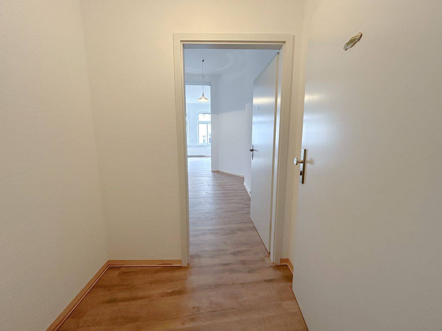 Frisch renovierte Altbauwohnung mit Balkon in der Brühlervorstadt – 99084 Erfurt – Vorschaubild 6