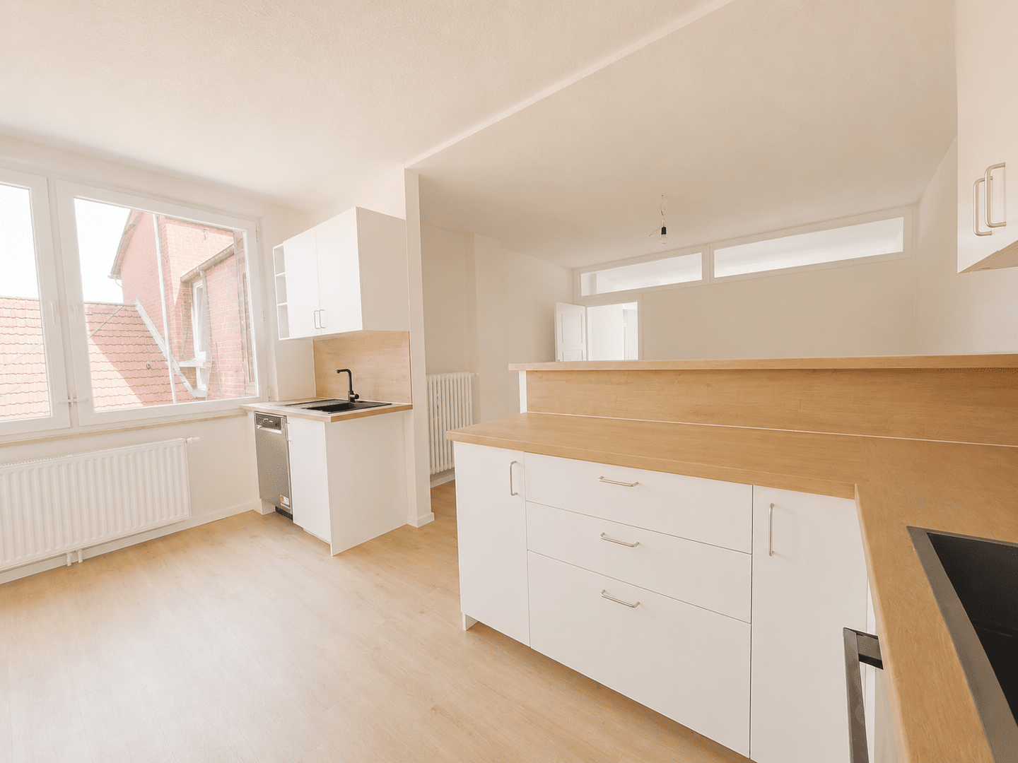 Großzügige, wunderschöne 2-Zi.-Wohnung am Exer – Erstbezug inkl. EBK & Stellplatz – 24103 Kiel – Vorschaubild 3