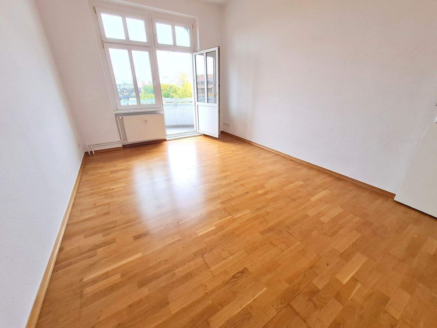 LEERE Wohnung mit LIFT*SCHMARGENDORF*Breite Str. vis-à-vis*Fern-Ausblick*mehrere Kilometer! 4. Obergeschoss S-O-Balkon, Deckenhöhe über 3 m – 14199 Berlin – Vorschaubild 4