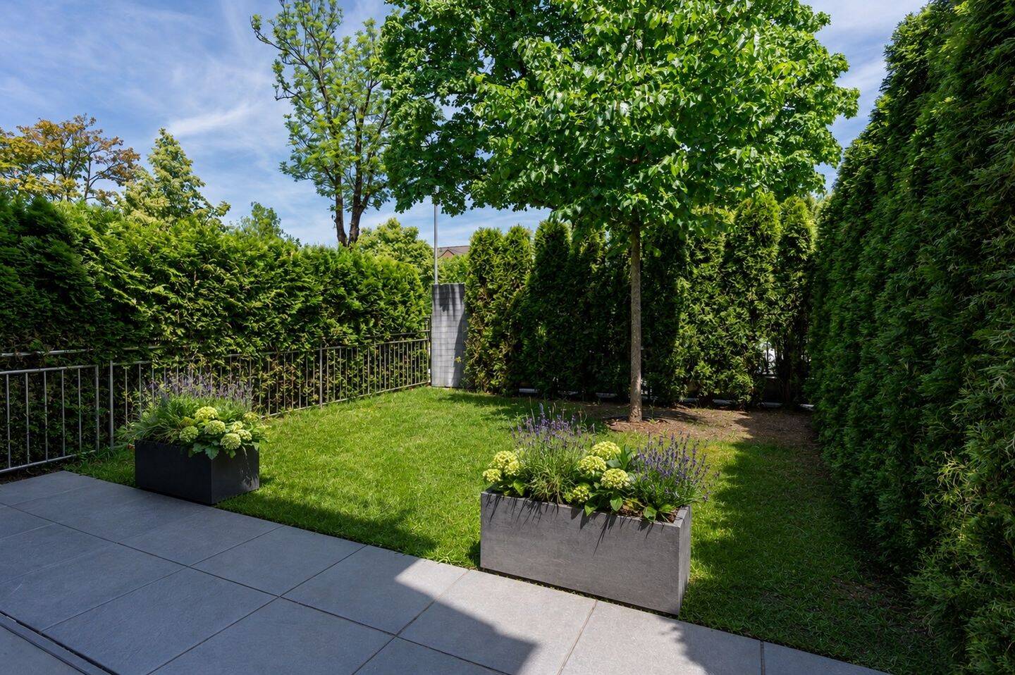 Haus-im-Haus-Gefühl – Waldtrudering: **2 Zimmer mit Hobbyraum & Garten auf 2 Ebenen** – 81827 München – Vorschaubild 3