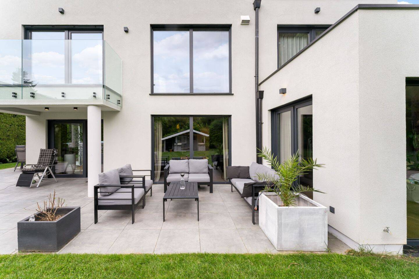 Smarte Architekten – Villa mit großzügigen Garten – 50767 Köln – Vorschaubild 3