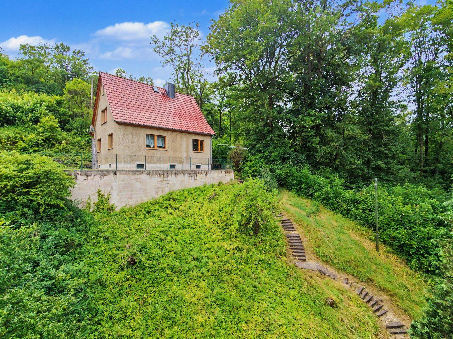 Großes Grundstück mit Einfamilienhaus am Rand von Jena – 7743 Jena – Vorschaubild 3
