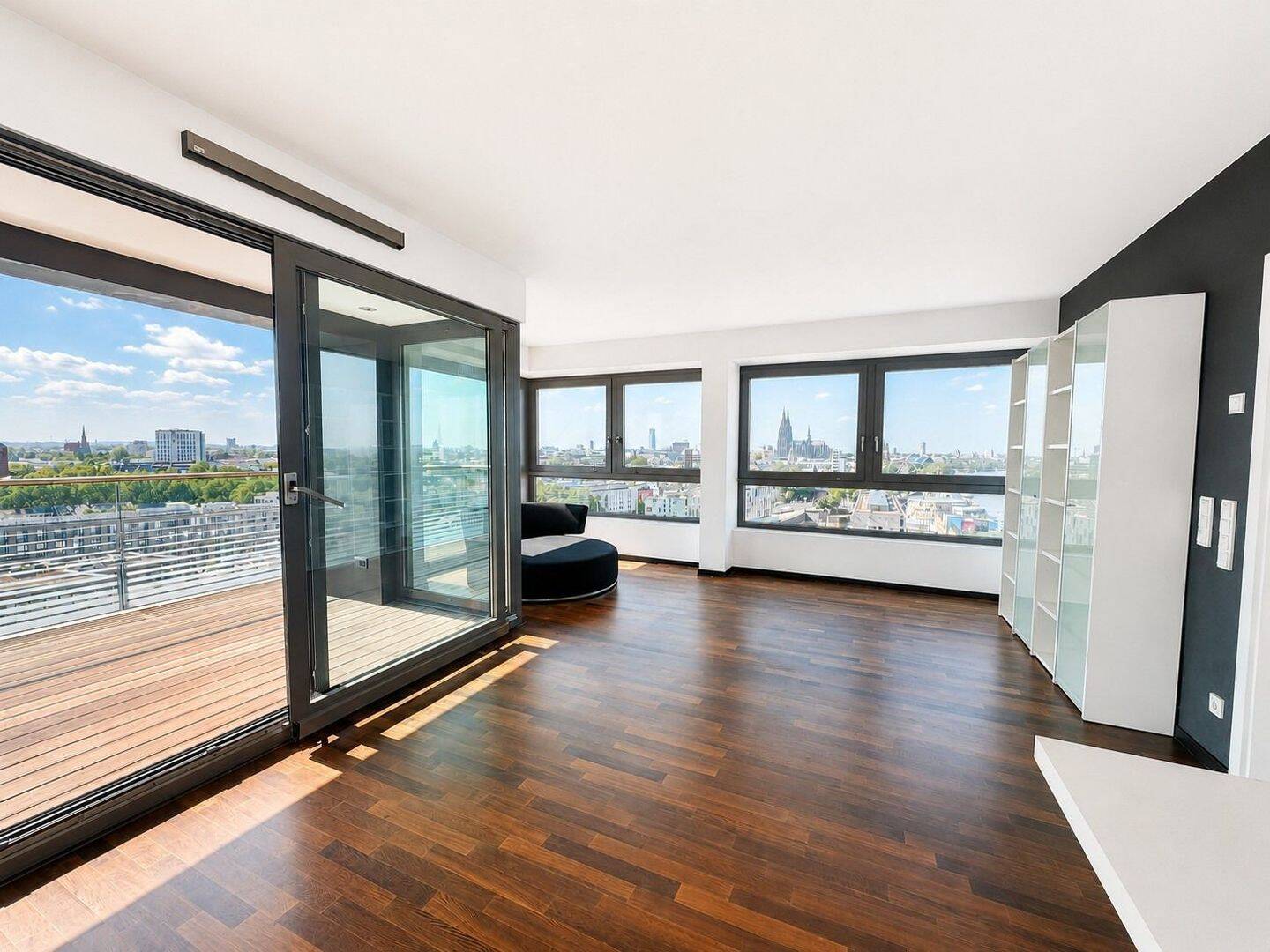 Ein Zuhause mit Aussicht – Exklusive 3-Zimmer-Wohnung mit Domblick – 50678 Köln – Vorschaubild 3