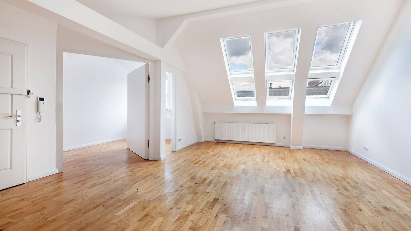 Exklusive Dachgeschosswohnung mit 40 m² Dachterrasse und spektakulärem Weitblick über Hamburg! – 20099 Hamburg – Vorschaubild 3
