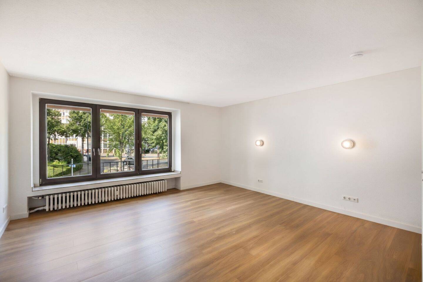 Lichtdurchflutete 3-Zimmer-Wohnung in begehrter Lage von Düsseldorf-Pempelfort – 40211 Düsseldorf – Vorschaubild 3