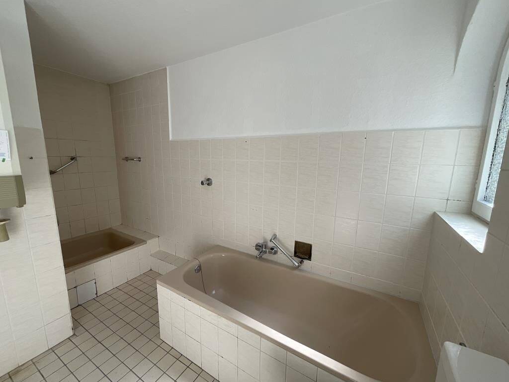 Renovierte 3-Zimmer-Wohnung mit Wanne und Dusche in Wilhelmshaven City zu sofort! – 26382 Wilhelmshaven – Vorschaubild 4