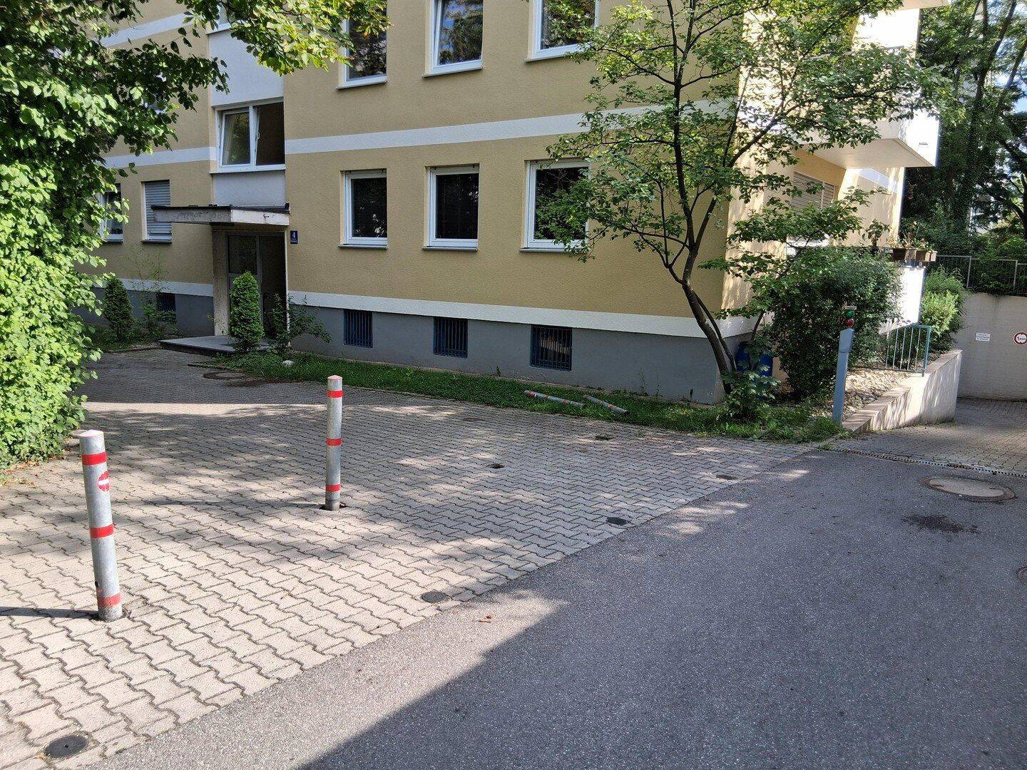 Bezugsfreie 2-Zimmer-Eigentumswohnung mit TG in ruhiger Lage nahe Englischem Garten – 81925 München – Vorschaubild 5