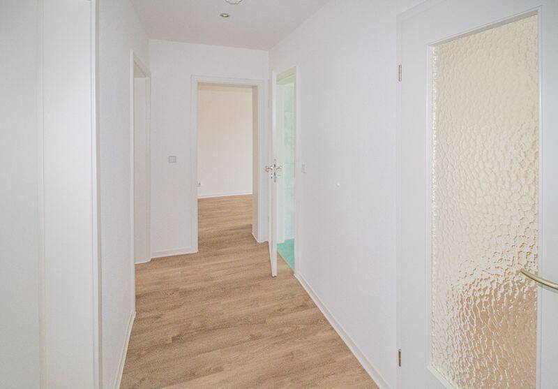 ACHTUNG! Frisch gestrichen! Schicke Kaßbergwohnung mit Balkon – Chemnitz – Vorschaubild 3