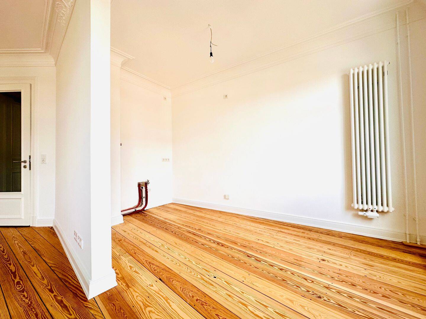 Altbau trifft Moderne – Stilvoll sanierte 2-Zimmer-Altbauwohnung im 3. Obergeschoss – 20535 Hamburg – Vorschaubild 3