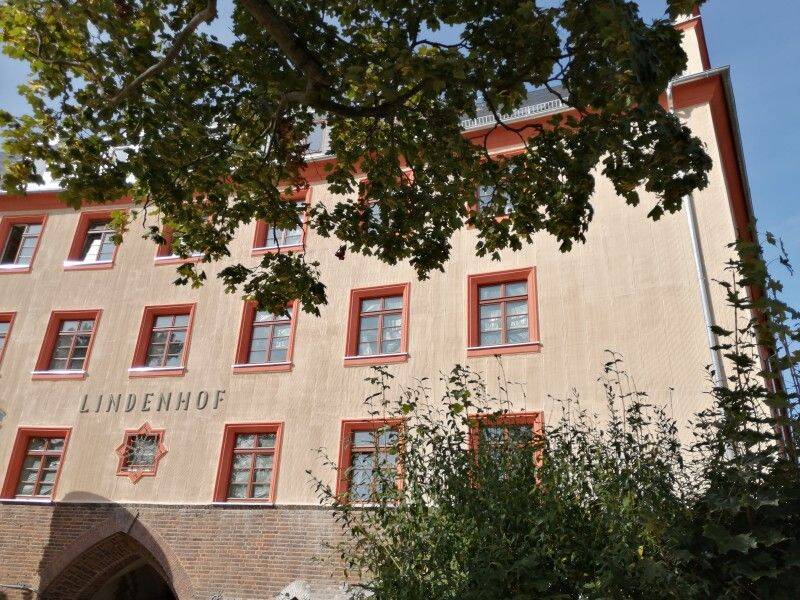Moderne 2-Zimmer-Wohnung im Lindenhof – Fußbodenheizung, Balkon und Parkettboden! – Chemnitz – Vorschaubild 3