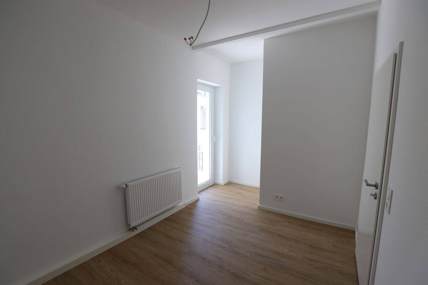 Erstbezug nach hochwertiger Kernsanierung – Stilvolle 3-Zimmer-Wohnung mit moderner Ausstattung – 64295 Darmstadt – Vorschaubild 3
