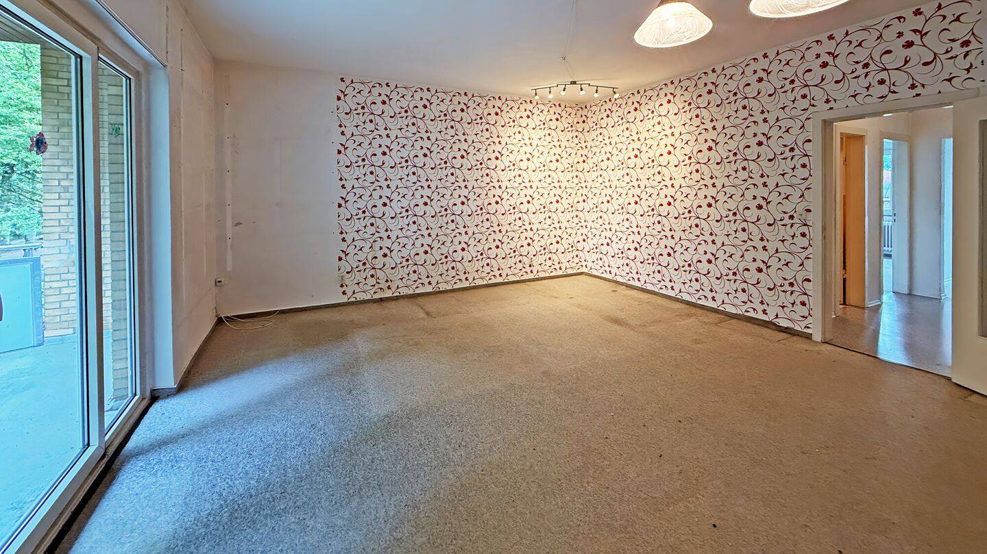 Sanierungsbedürftige 2-Zimmer-Wohnung mit Balkon und Garage: Gestalten Sie Ihr neues Zuhause nach Ihren eigenen Vorstellungen – Wentzel Dr. – 22145 Hamburg – Vorschaubild 4