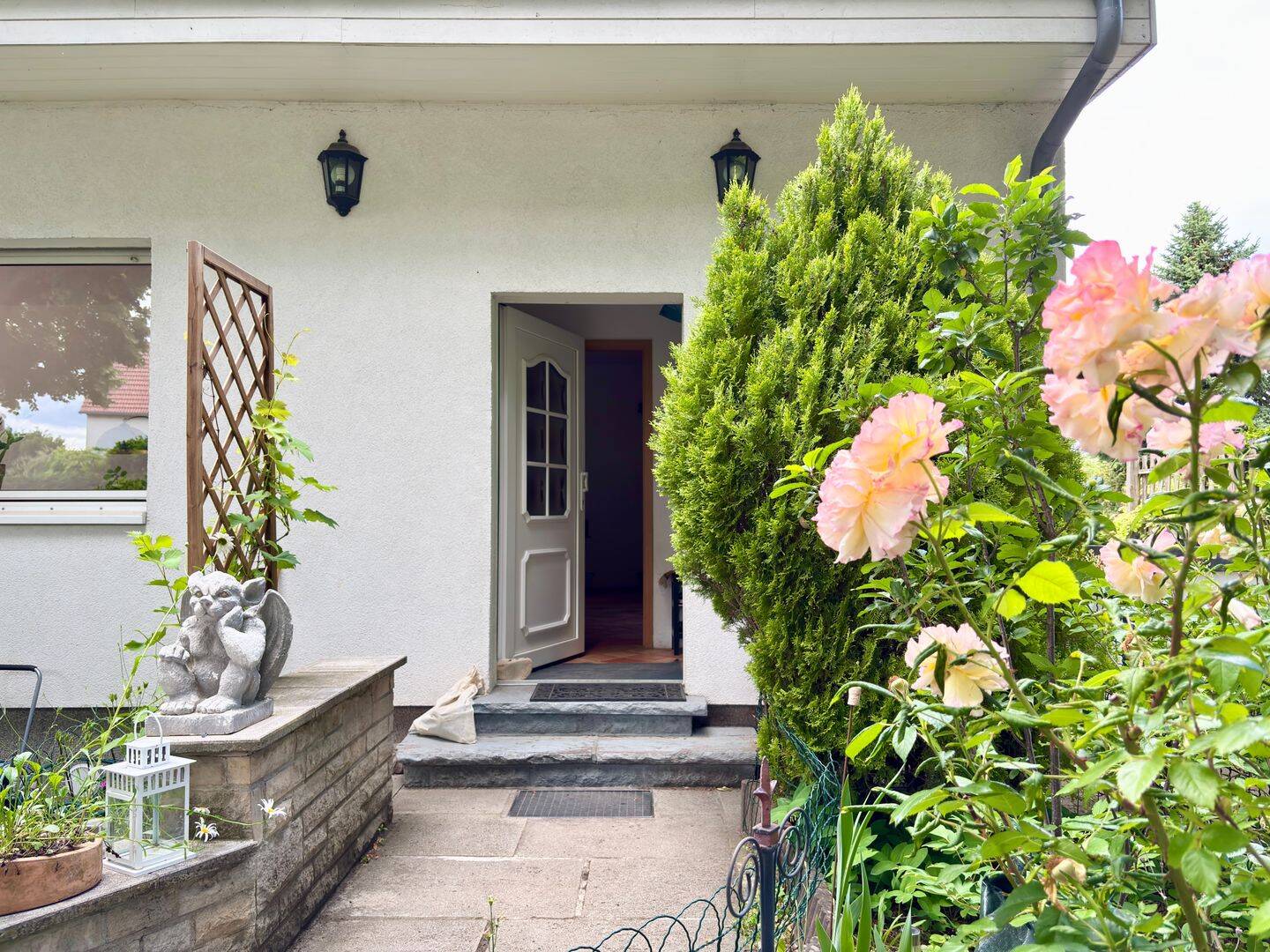 Freistehendes Einfamilienhaus mit Südterrasse und Garage in begehrter Wohnlage von Berlin-Mariendorf – 12107 Berlin – Vorschaubild 3