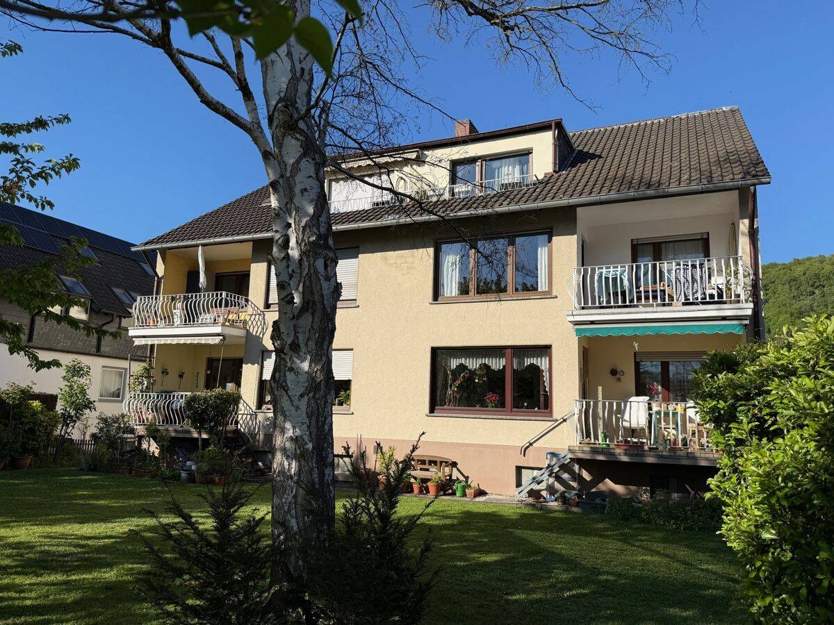 BONN OBERKASSEL 2 Zimmer-Wohnung im DG rechts zu verkaufen in toller Wohnlage mit ca. 48 m² Wfl. – 53227 Bonn – Vorschaubild 3