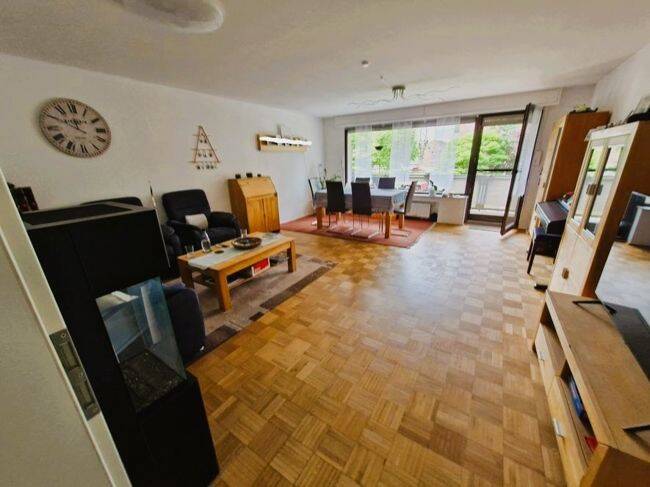 „Nähe Toeppersee“ Schöne 3,5 Zimmer-Wohnung mit Balkon und Einbauküche in guter Wohnlage – 47228 Duisburg – Vorschaubild 3