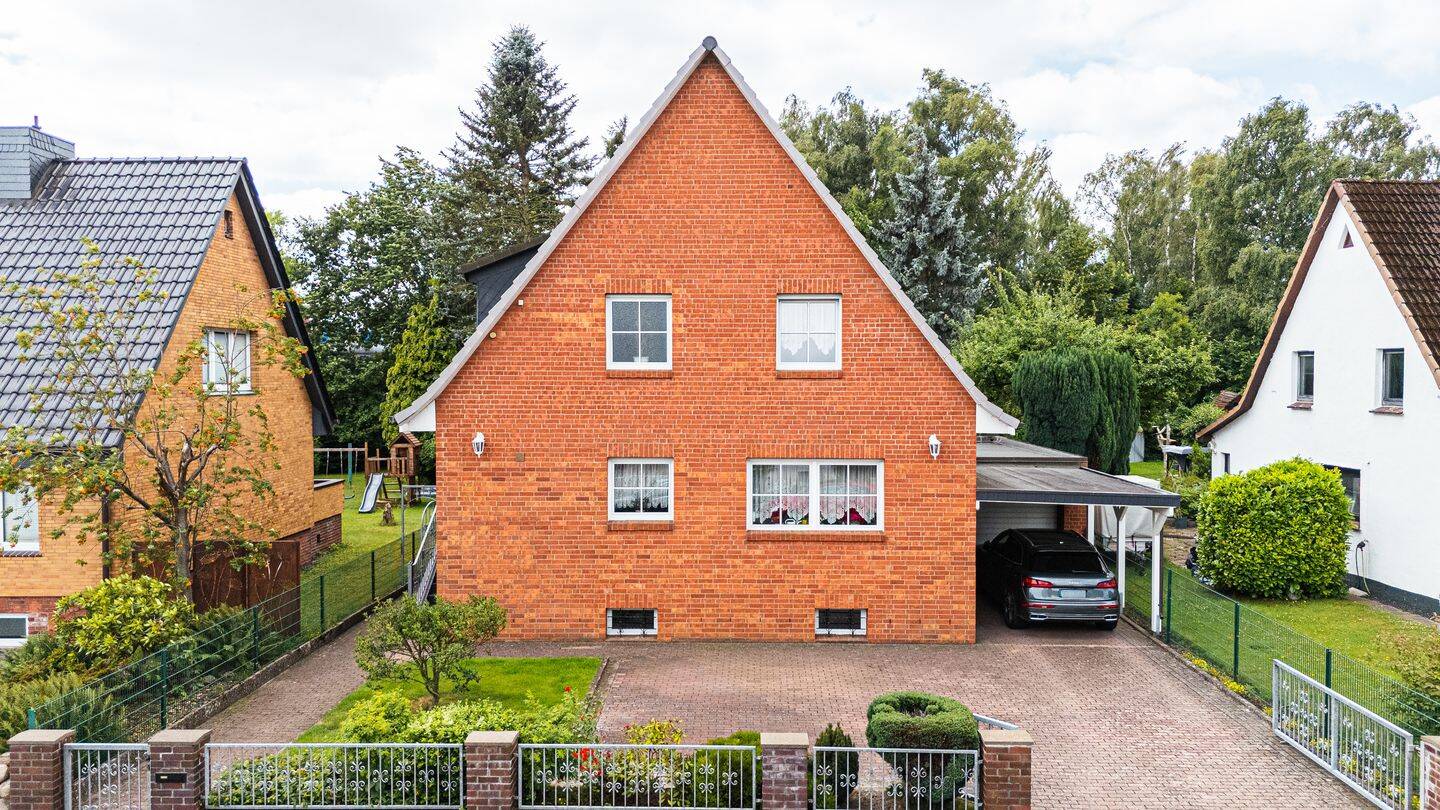Familienparadies mit über 250 m² Wohn-/Nutzfläche auf sonnigem 750 m² Grundstück – 22119 Hamburg – Vorschaubild 3