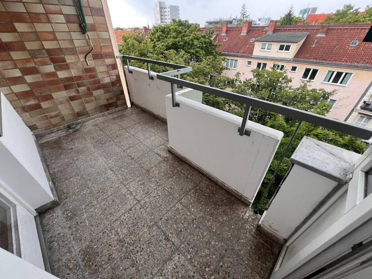 Charlottenburg: Eislebener Str: VERMIETETE 4-Zi-Whg, 92m² – 5.OG + SÜD-Loggia – kündbar in 9 Monaten – 10789 Berlin – Vorschaubild 4