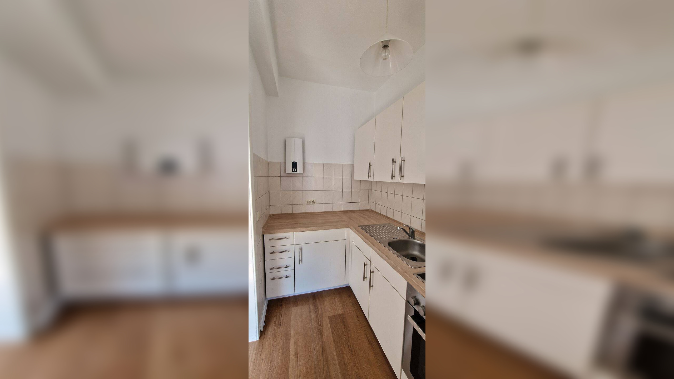 Helle 2-Zimmer-Wohnung mit Küche und Loggia mit Blick ins Grüne – 45144 Essen – Vorschaubild 4