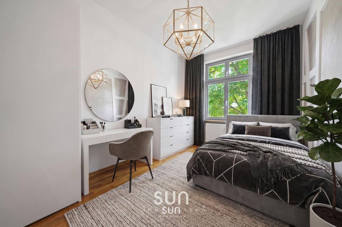 MODERNISIERTE ALTBAUWOHNUNG MIT KAMIN & BALKON IM GRÜNEN – 4 Zimmer auf 98 m² in Darmstadt-Arheilgen – 64291 Darmstadt – Vorschaubild 3