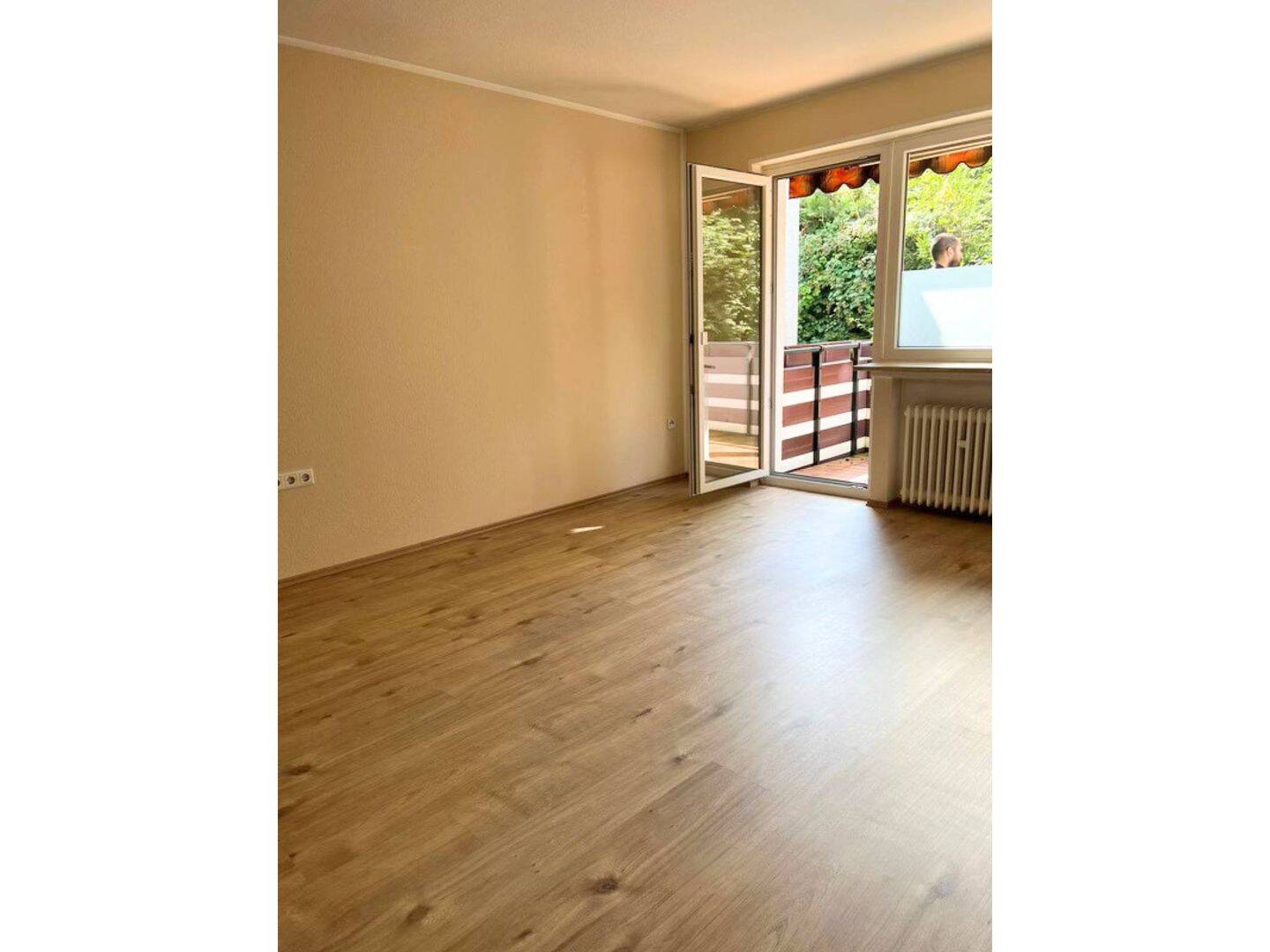 Grüne Oase im Erdgeschoss: Gemütliche 3-Zimmer-Wohnung mit eigenem Garten, Balkon & Keller – 42855 Remscheid – Vorschaubild 3