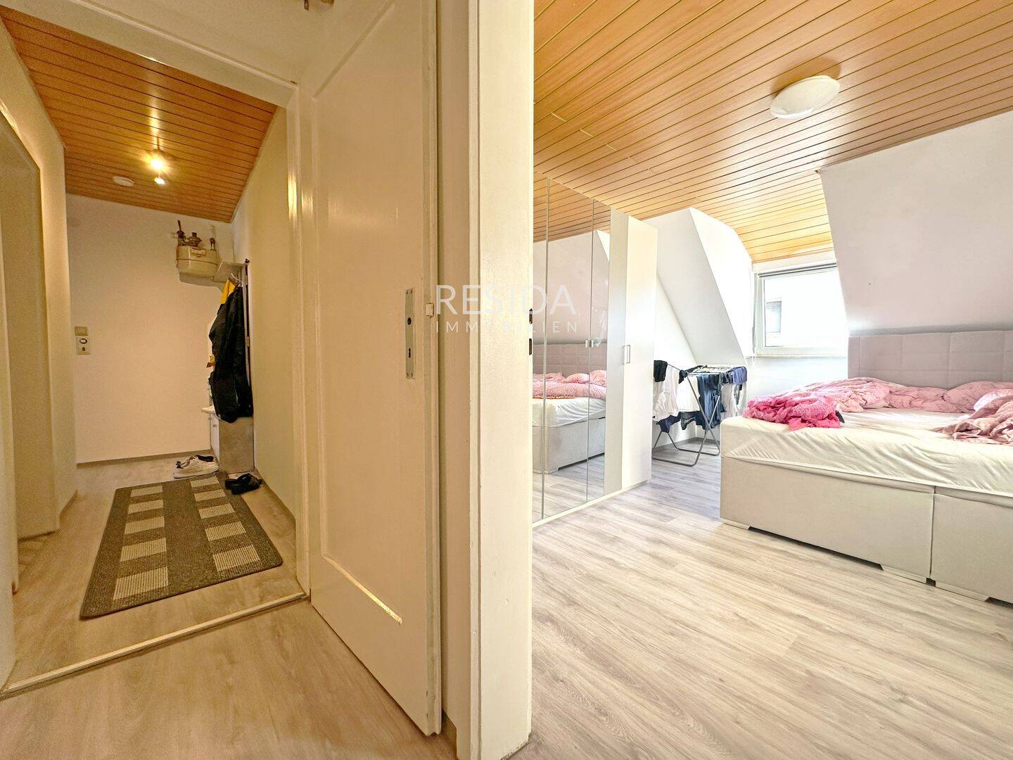 Gepflegte 2-Zi.-Wohnung mit EBK, gr. Bühne mit Ausbaupotenzial in Bad Cannstatt – 70376 Stuttgart – Vorschaubild 5