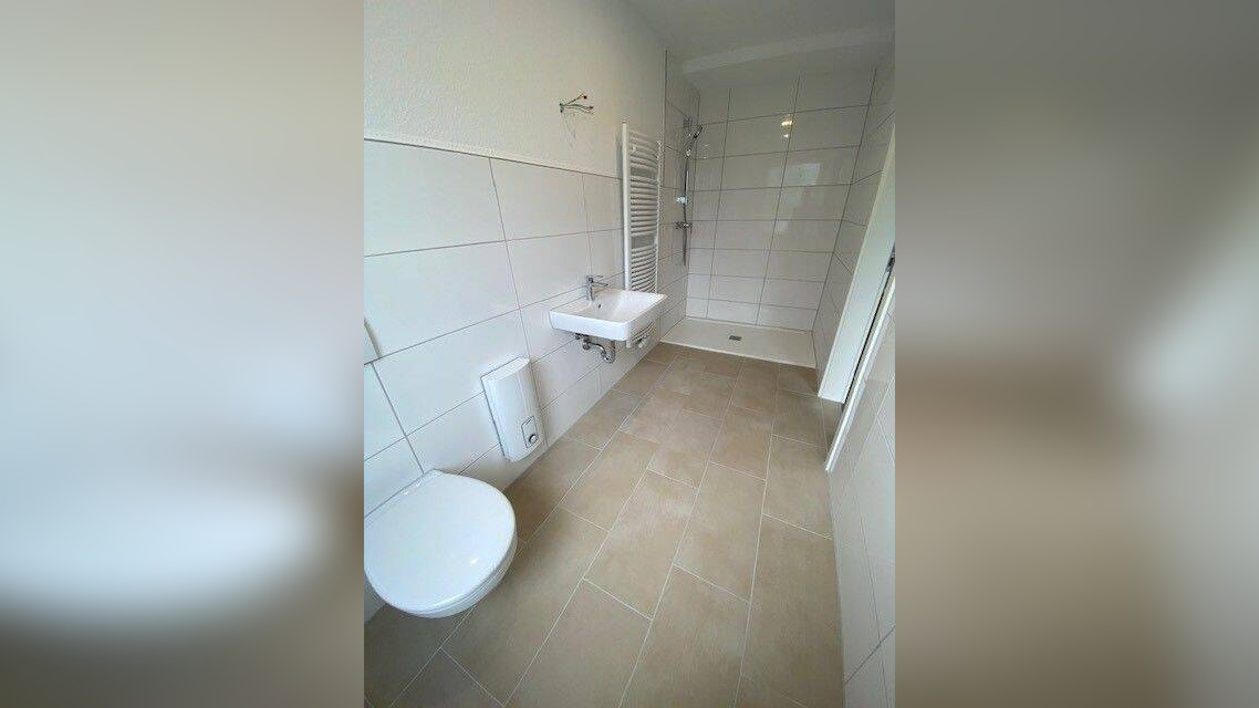Frisch renovierte Wohnung – 47169 Duisburg – Vorschaubild 3