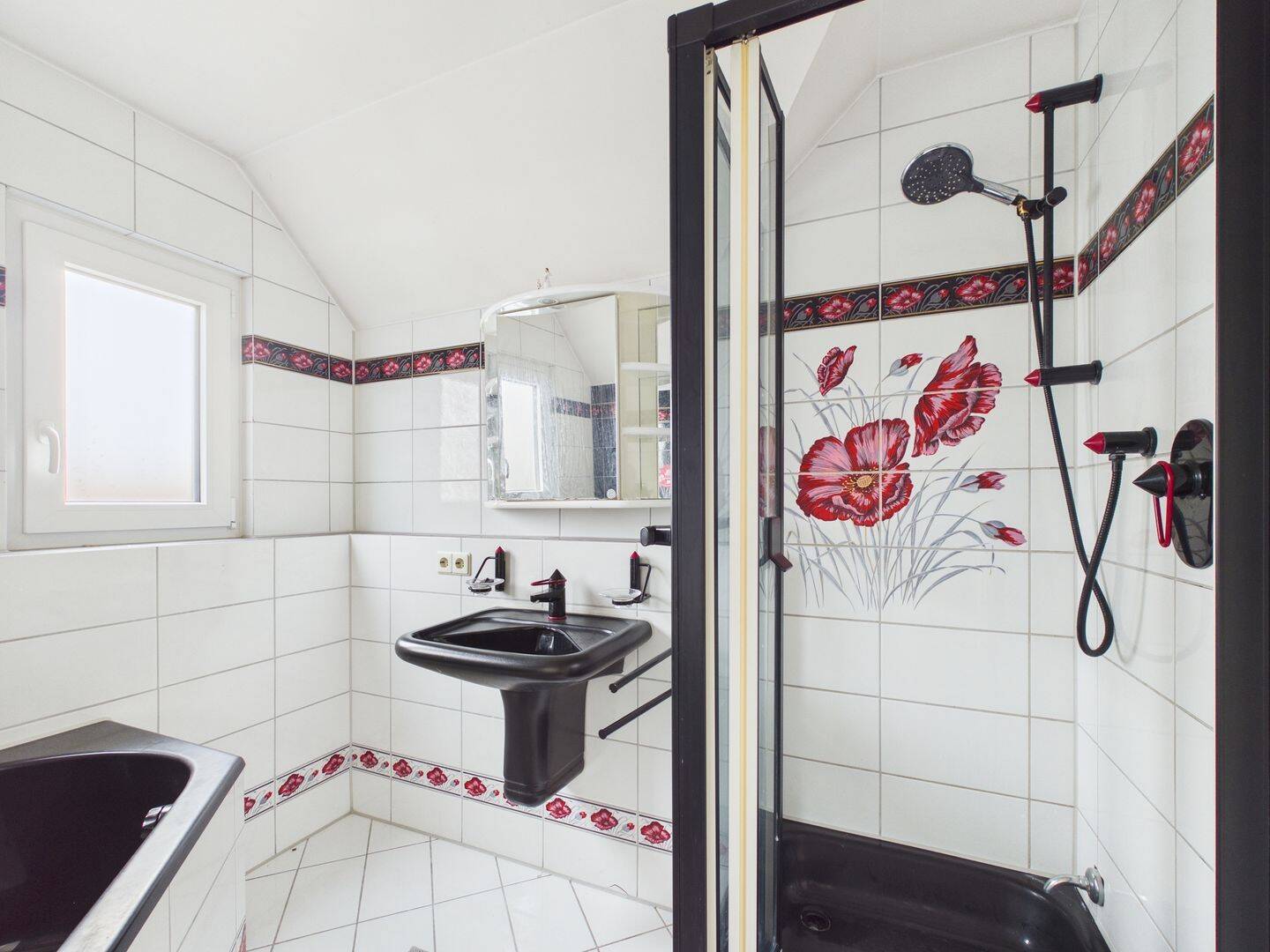 Helle Maisonette 60 m² mit Dachstudio 25 m², Balkon mit schöner Aussicht und Kfz-Stellplatz – 70619 Stuttgart – Vorschaubild 5