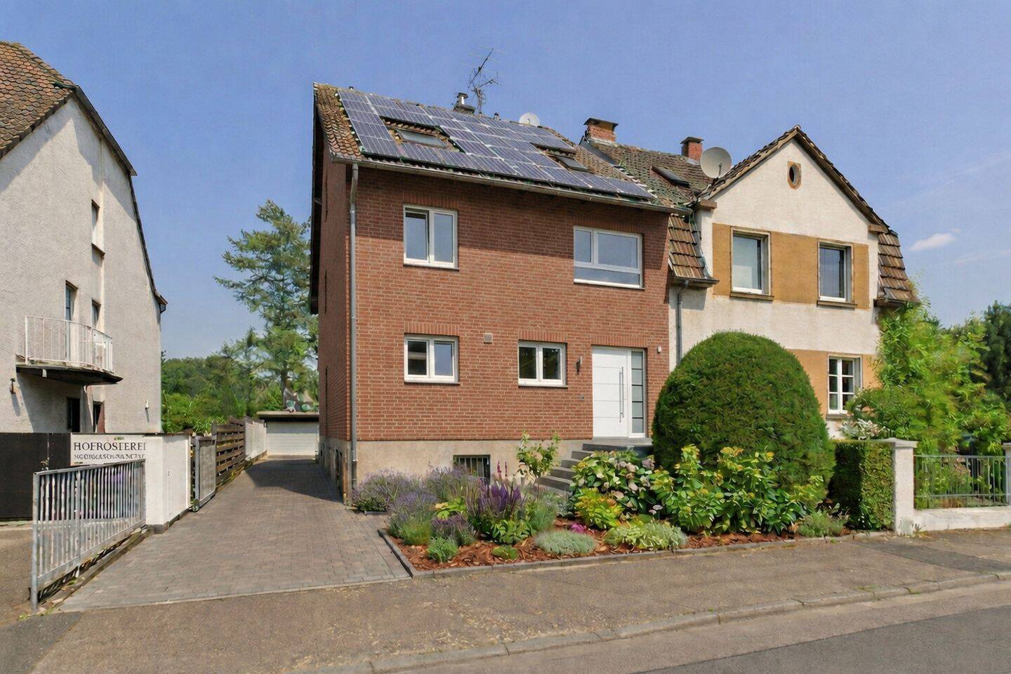 Wohnen am Gierather Wald: Doppelhaushälfte mit PV-Anlage und großem Garten – 51069 Köln – Vorschaubild 3