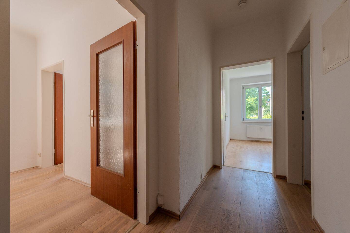 AIGNER – Idyllisches Wohnen mit eigenem Garten im ensemblegeschützten Quartier „Alte Heide“ – 80805 München – Vorschaubild 4