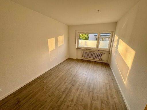 Sofort bezugsfrei: 3-Zimmer-Wohnung mit Garagenstellplatz – 79100 Freiburg im Breisgau – Vorschaubild 3