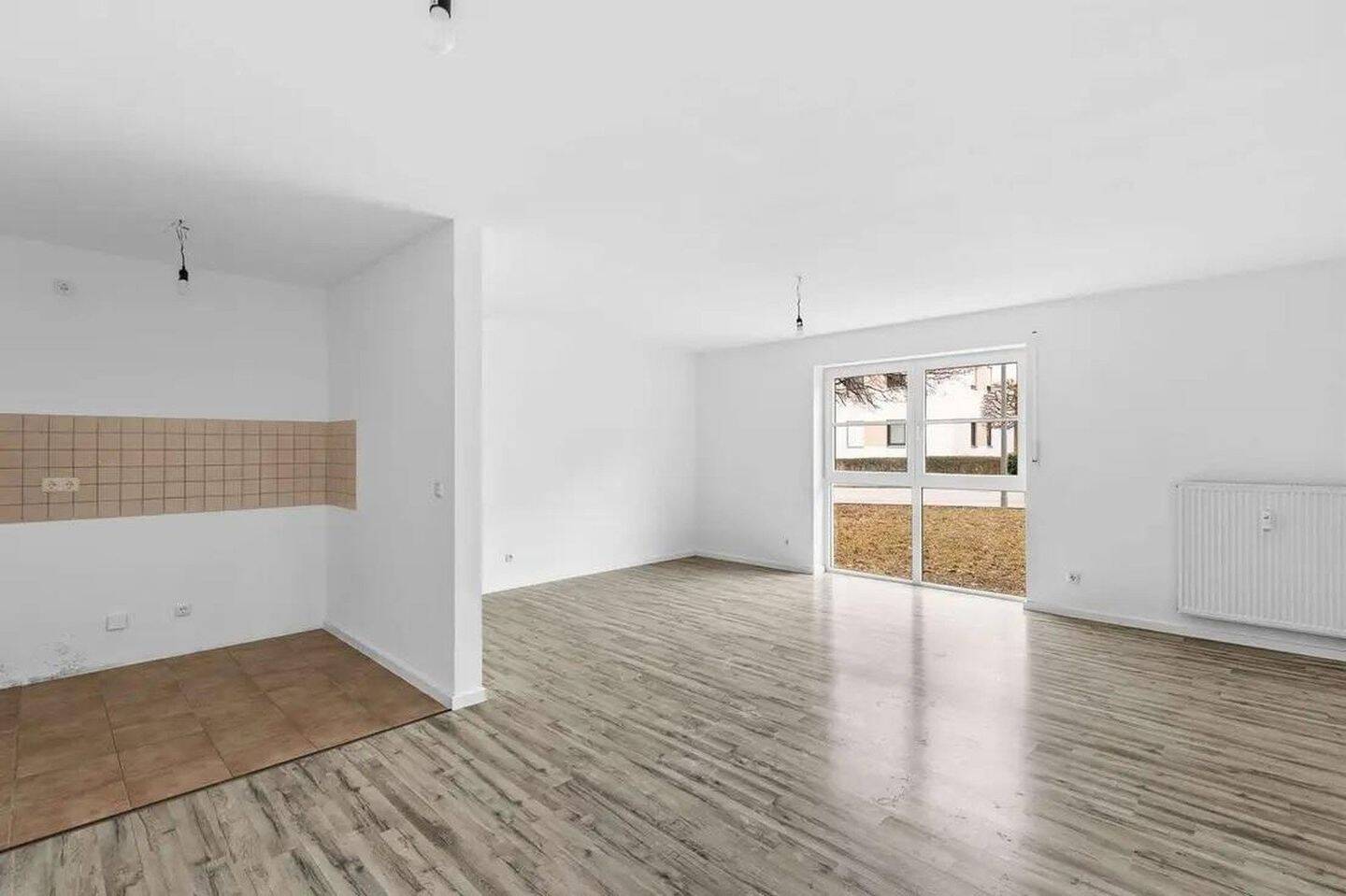 Frisch renovierte 2-Zimmer Wohnung mit Terrasse in Toplage am Galgenberg – 93053 Regensburg – Vorschaubild 3