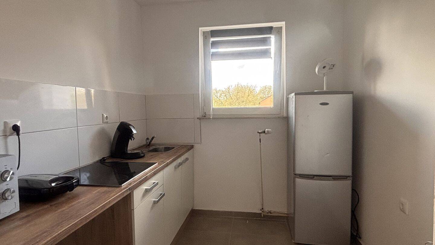 Einziehen und Ankommen: 2-Zi.-Wohnung mit Loggia und EBK – frisch modernisiert – 47167 Duisburg – Vorschaubild 4