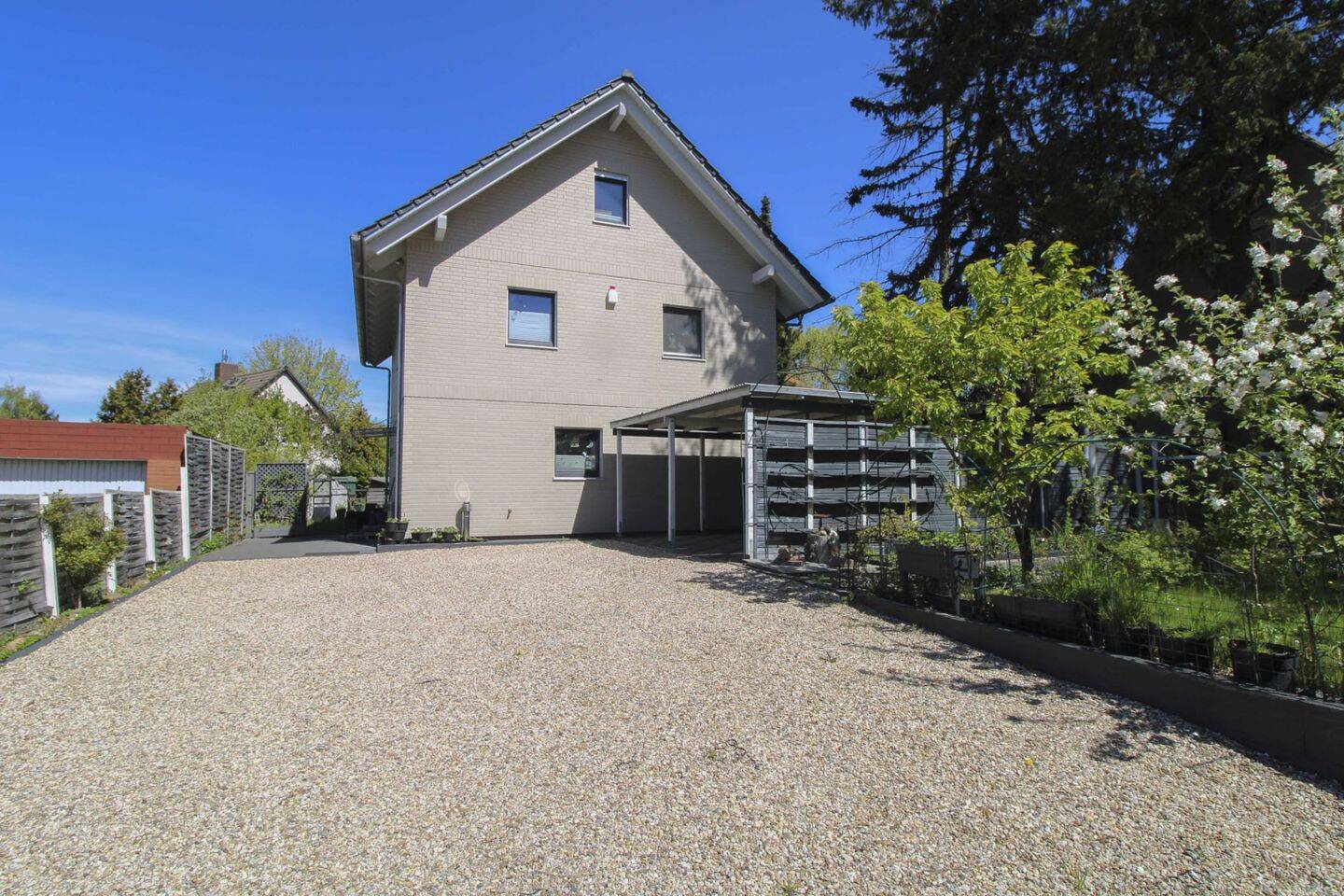 Exklusives Einfamilienhaus mit Einliegeroption-Hochwertige Ausstattung & energieeffiziente Bauweise – 12277 Berlin – Vorschaubild 3