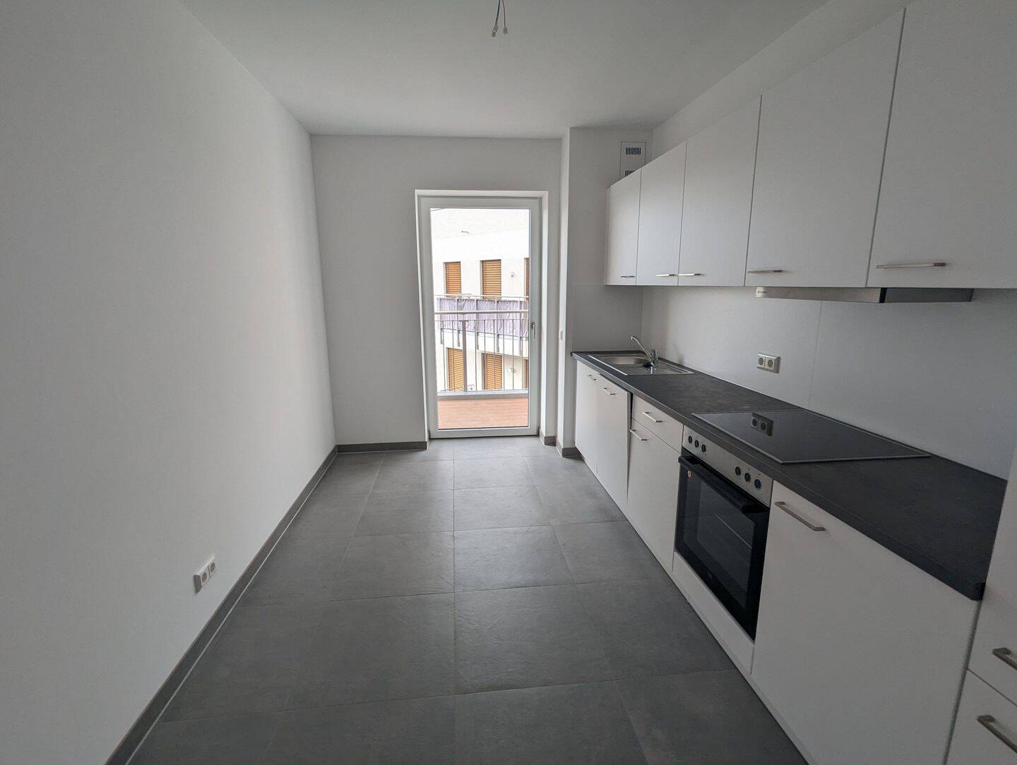 Bezugsfreie 4-Zimmer-Wohnung | Zentrumsnah | ca. 114m² | mit Einbauküche – Leipzig – Vorschaubild 3