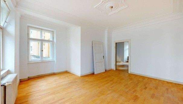 Altbauperle mit Seltenheitswert: Großzügige 8-Zimmer-Wohnung und unverwechselbarer Charakter – 90762 Fürth – Vorschaubild 4