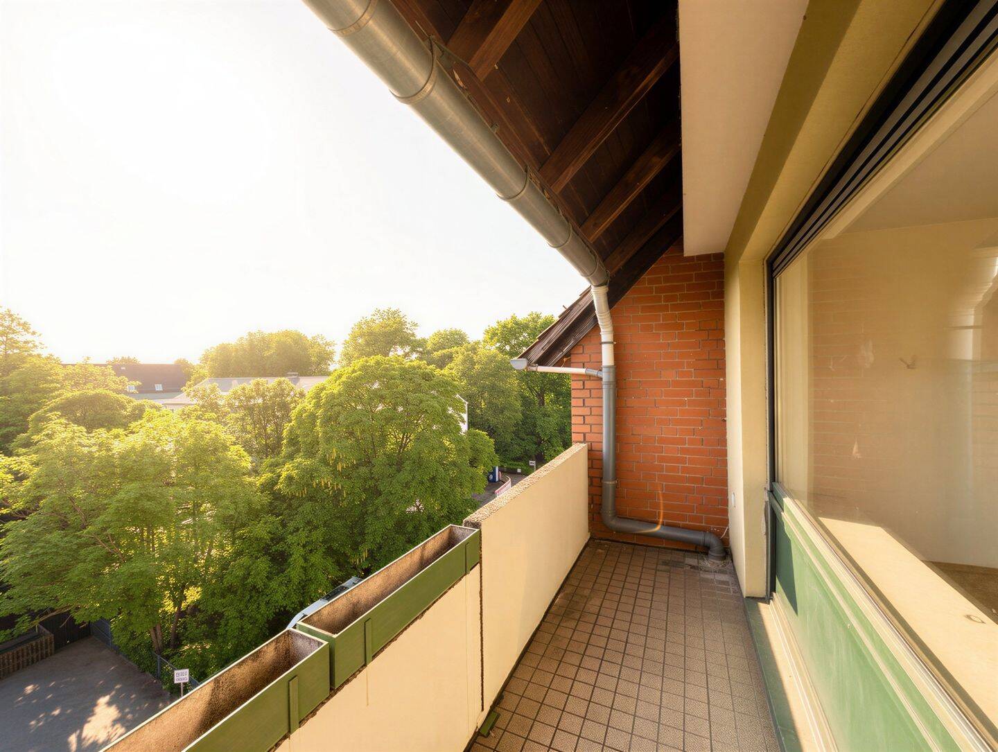 Sofort bezugsfertige 1-Zimmer-Wohnung mit Westloggia, Tageslichtbad und separater Küche – 30519 Hannover – Vorschaubild 3