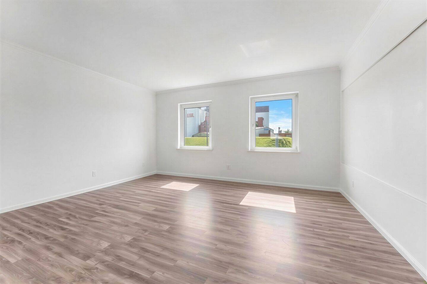 Wohnen auf zwei Ebenen – großzügige Maisonettewohnung mit Balkon und zwei Garagen in Bremen-Walle – 28219 Bremen – Vorschaubild 3