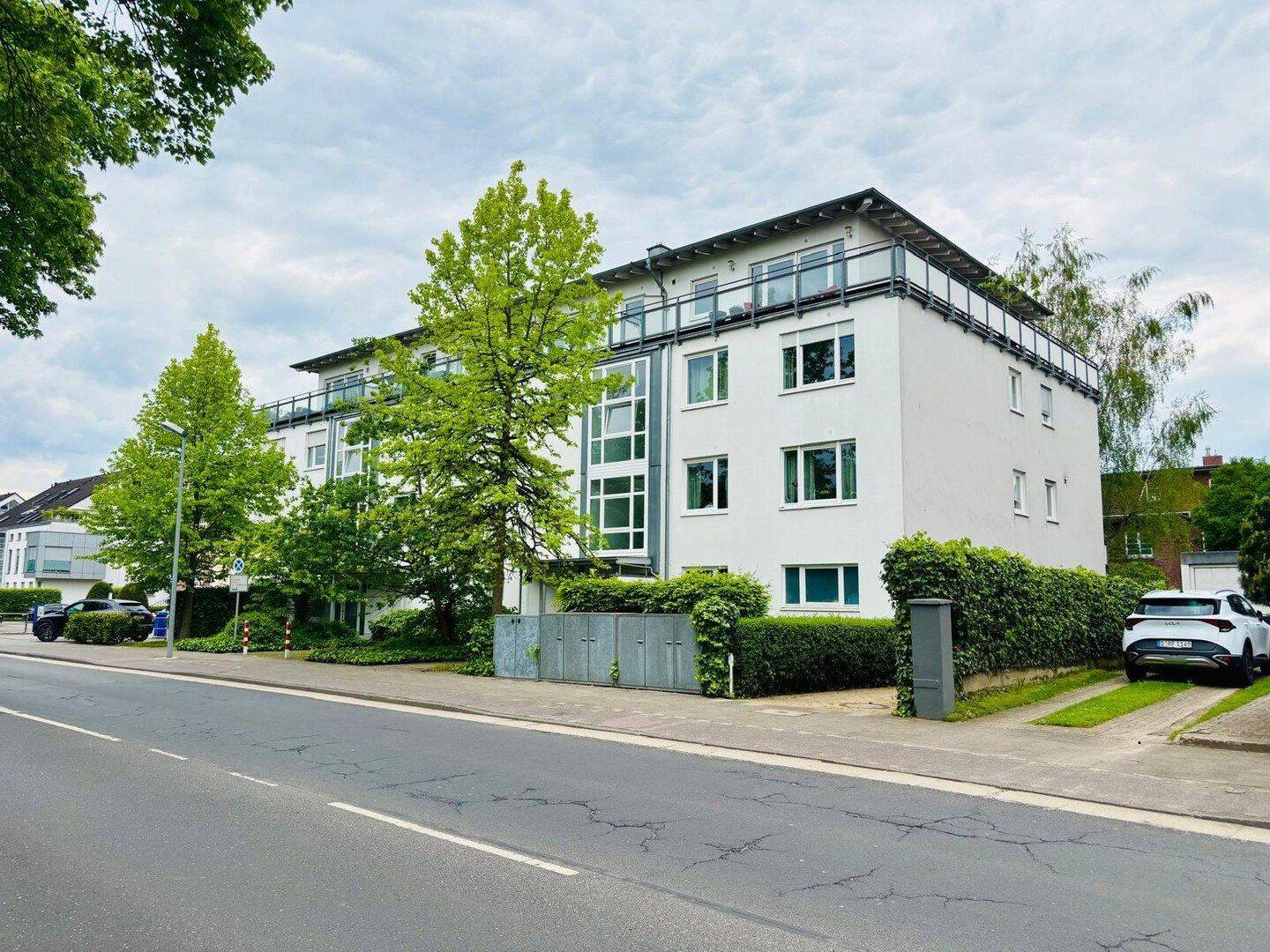 Tolle Wohnung mit großem Balkon in Kaiserswerth – 40489 Düsseldorf – Vorschaubild 3