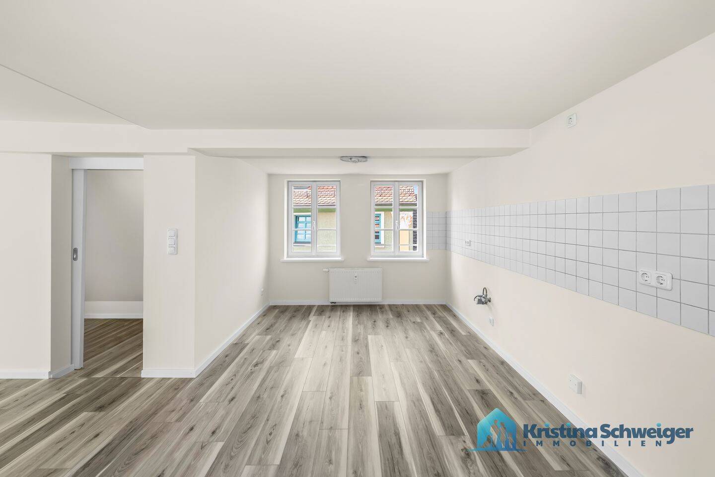 Im Herzen der Innenstadt & leerstehend! Renovierte 2 Zimmer-Whg. in kernsaniertem Haus – 90762 Fürth – Vorschaubild 3