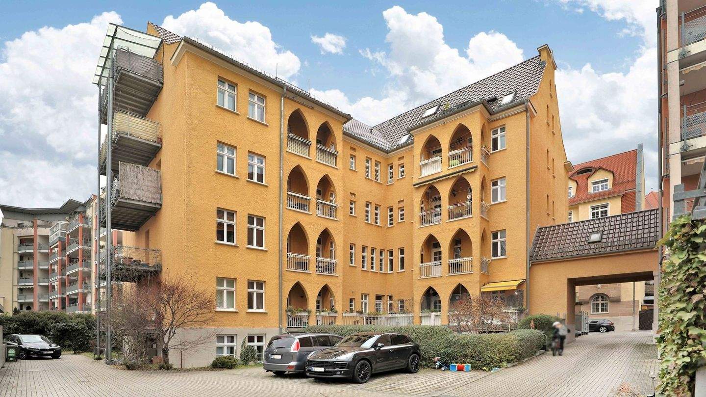 WG-taugliche 8-Zimmer-Wohnung mit Einbauküche: Great for Students or Professionals – 90762 Fürth – Vorschaubild 3