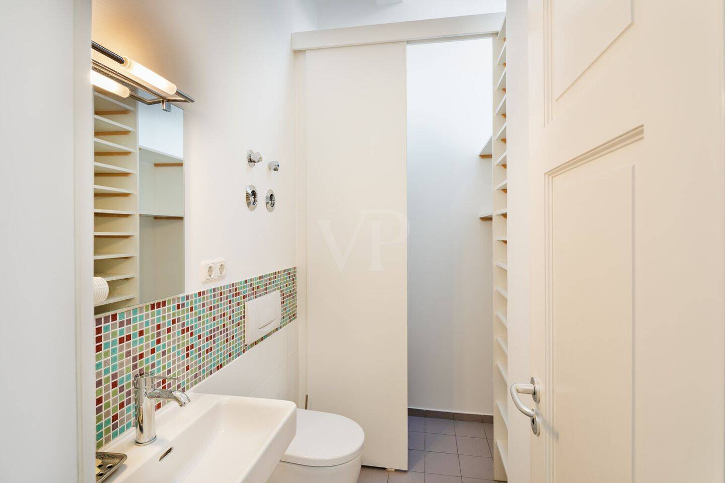Helle und stilvolle Altbauwohnung Ludwigsvorstadt-Isarvorstadt – 80337 München – Vorschaubild 3