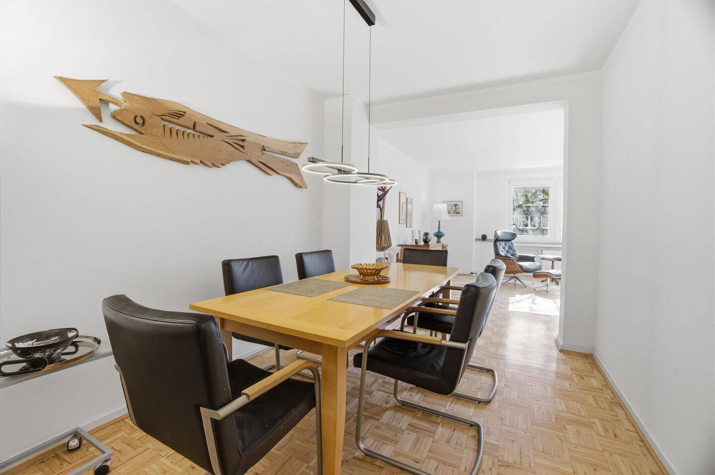 Elegant am Zoopark: modernisierte 5,5-Zi.-Whg., 2 Bäder, großer Balkon, Aufzug – 40239 Düsseldorf – Vorschaubild 3