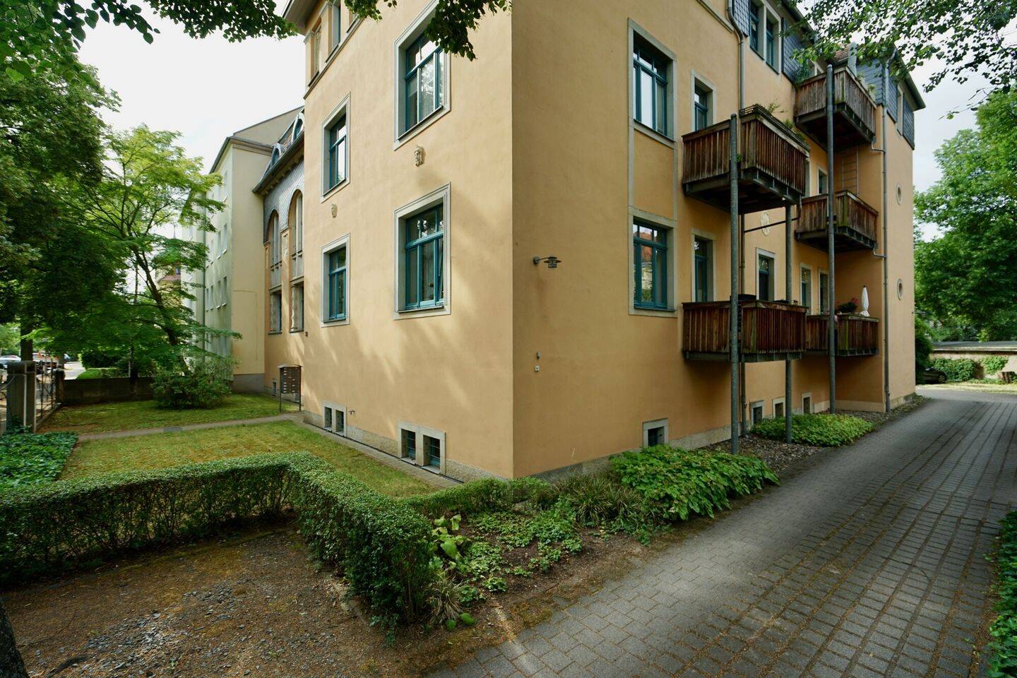 Stilvolle Altbauwohnung in herrschaftlicher Gründerzeitvilla – 1309 Dresden – Vorschaubild 3